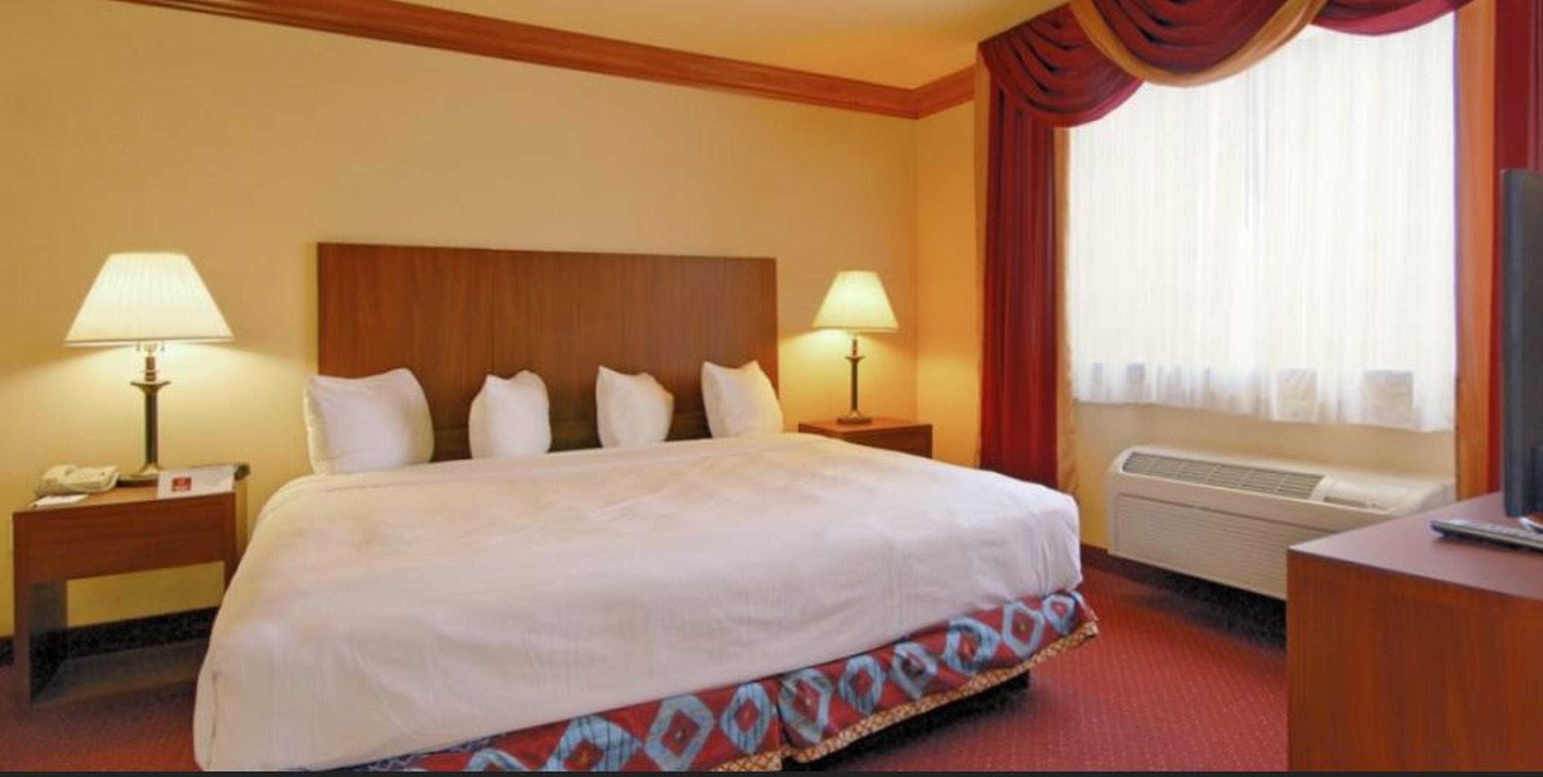 Quality Inn & Suites Denver Airport - Gateway Park Aurora Exteriör bild