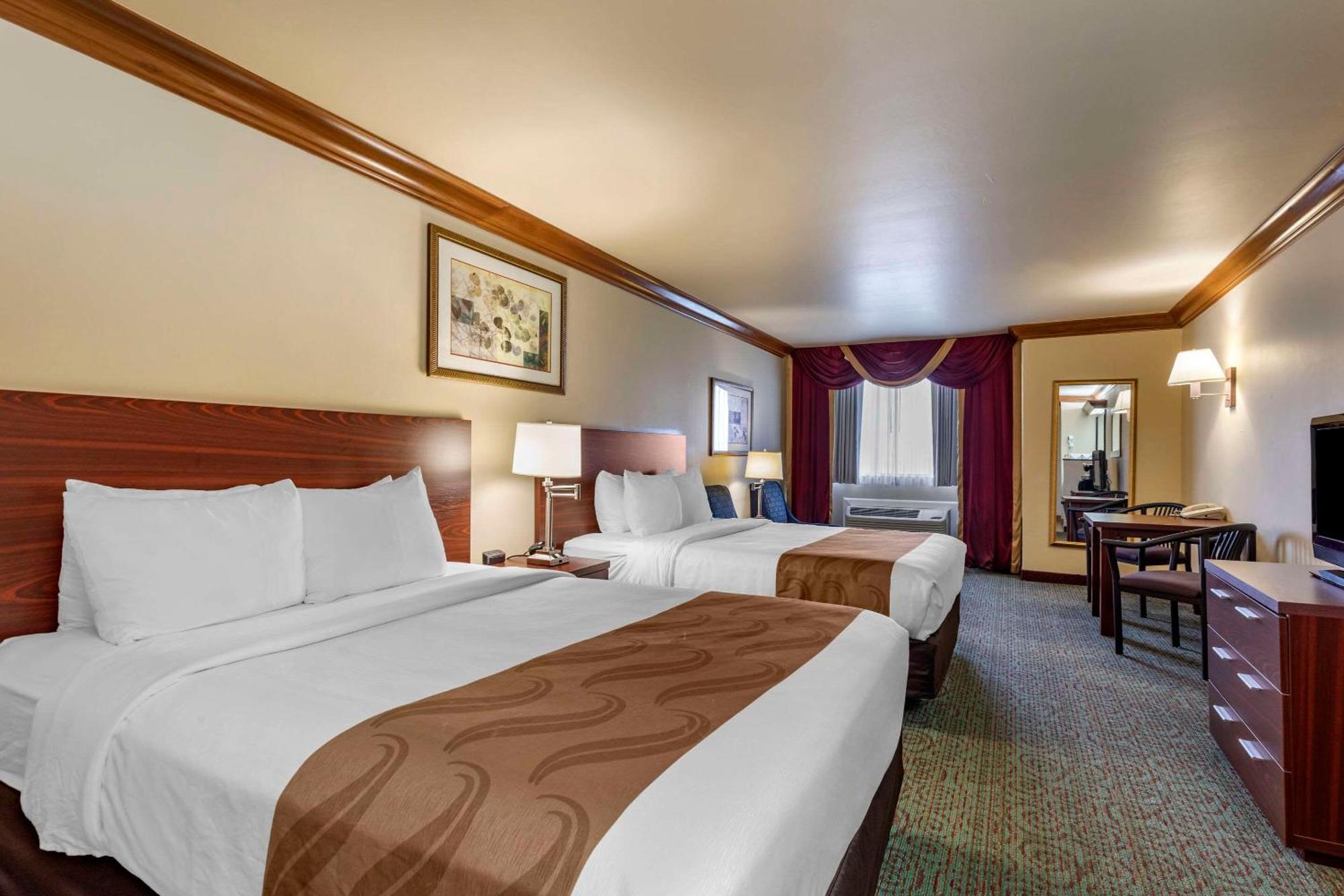 Quality Inn & Suites Denver Airport - Gateway Park Aurora Exteriör bild