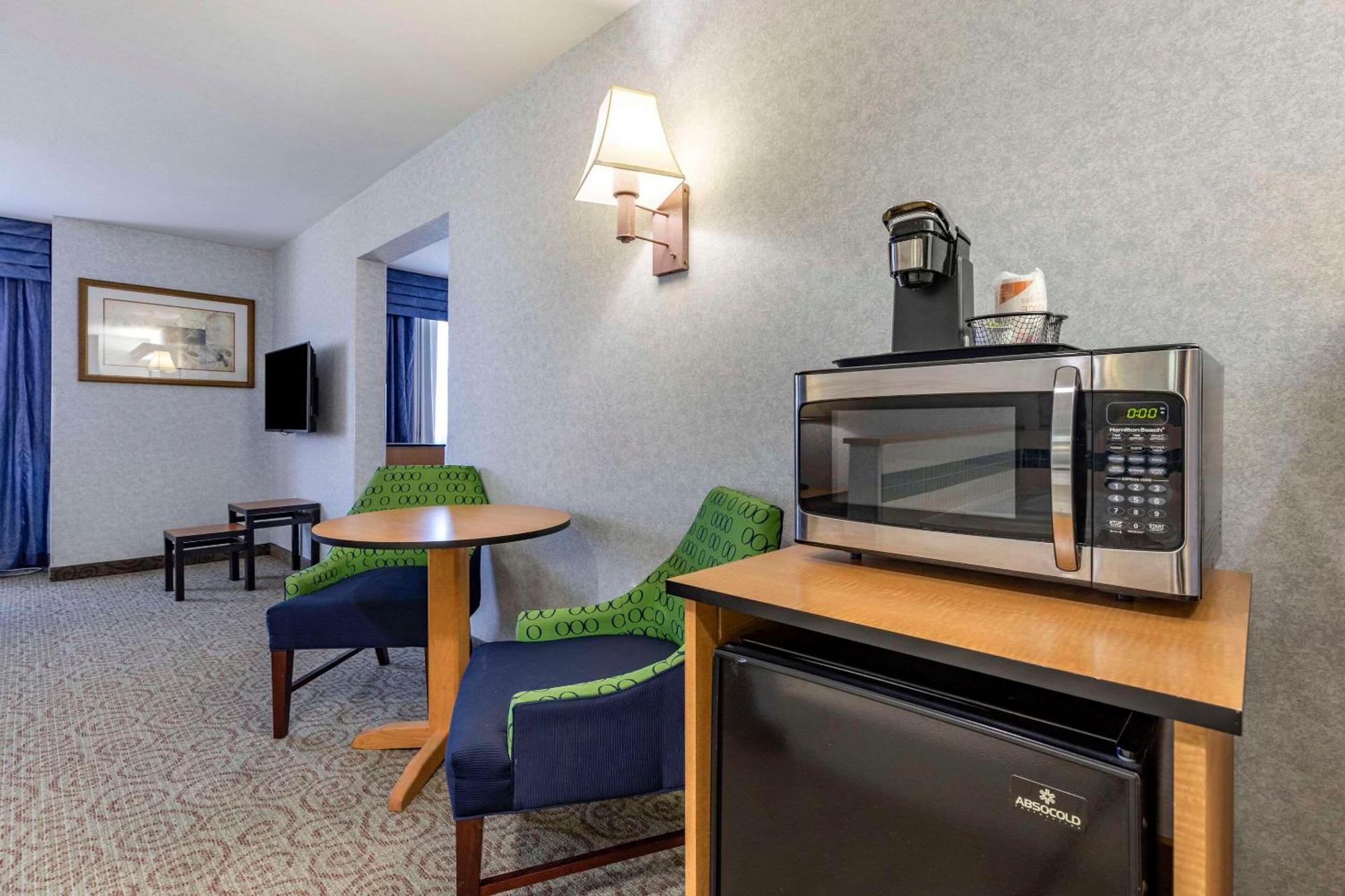 Quality Inn & Suites Denver Airport - Gateway Park Aurora Exteriör bild